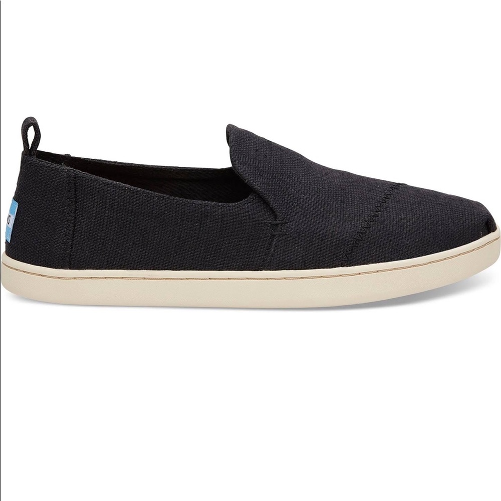 Tom’s Shoes size 7